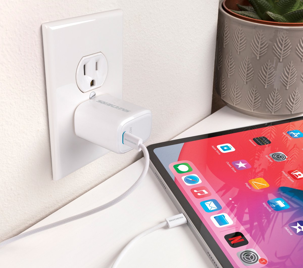 Clothing Skechers 20W USB-C Wall Charging Kit | Skechers Clothing